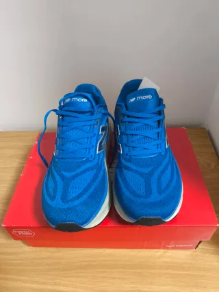 Zapatillas New Balance Azul y Blanco