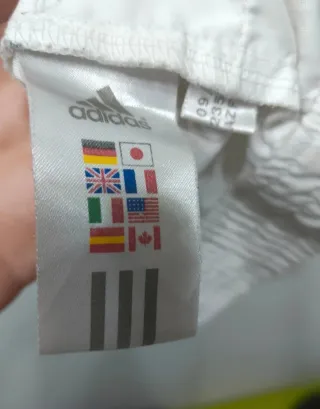 Chaqueta Adidas con Bordado