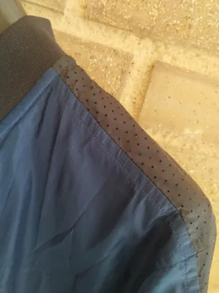 Chaqueta bomber Under Armour azul