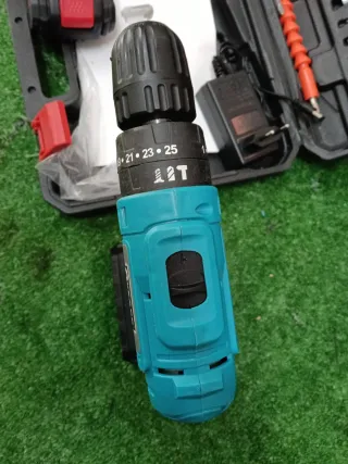 Trapano a doppia batteria