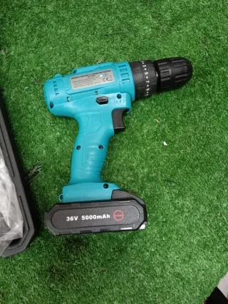 Trapano a doppia batteria