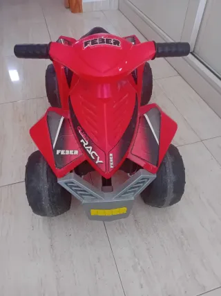 Quad eléctrico infantil