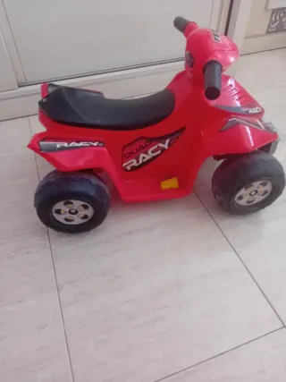 Quad eléctrico infantil