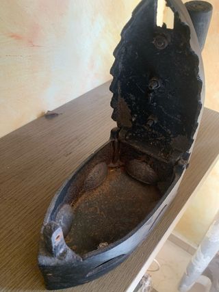 Plancha antigua de hierro