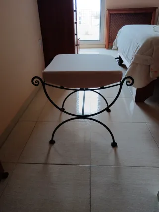 Taburete Forja Beige y Negro