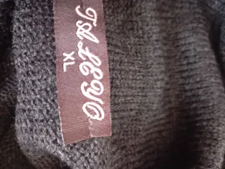 Vestido corto gris con lentejuelas