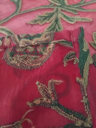 Camino mesa organza bordada