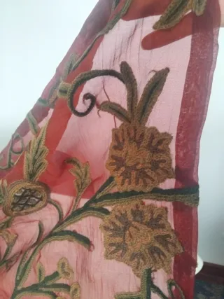 Camino mesa organza bordada