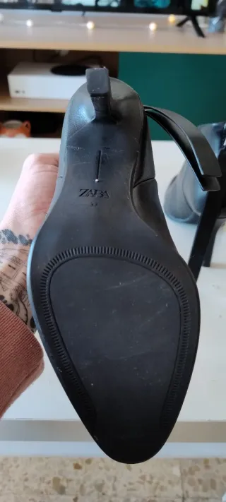 Botines Zara Tacón Negro