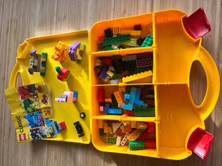Valigetta di archiviazione LEGO Classic con pezzi