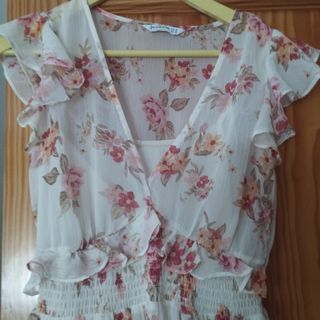 Vestido gasa flores Stradivarius