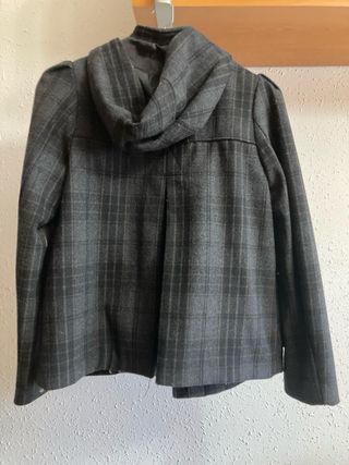 Abrigo H&M niña gris