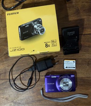 Cámara Fujifilm Finepix JZ100 Negra/Morada
