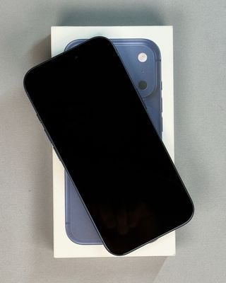 Apple iPhone 17 Pro Blu Profondo – 256GB / 100%