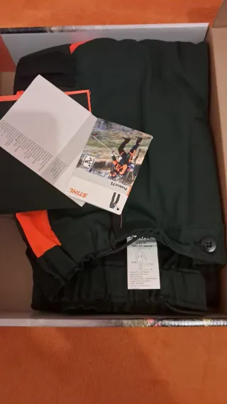 Pantalón STIHL Talla M Nuevo