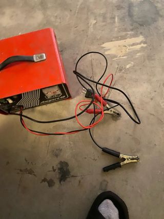 caricabatterie per moto e auto