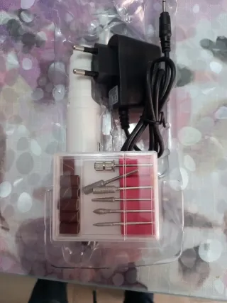 Torno de Uñas Mini Revolutions Perfect Beauty