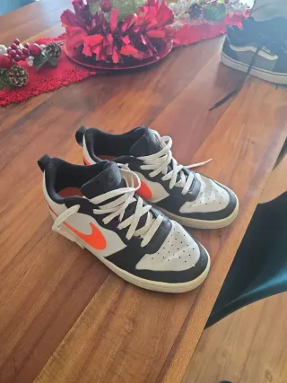 Zapatillas Nike Court Borough Negro Blanco naranja