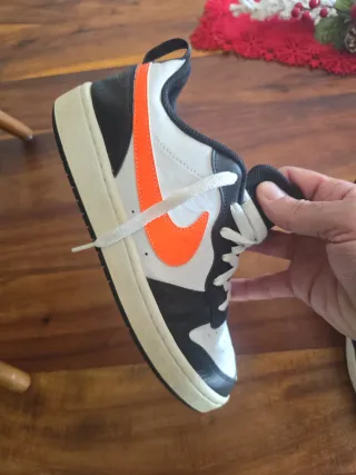 Zapatillas Nike Court Borough Negro Blanco naranja