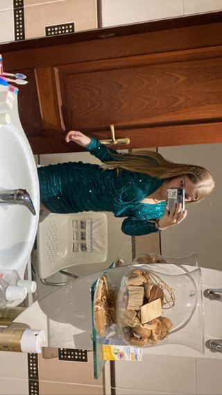 Vestido lentejuelas verde manga larga