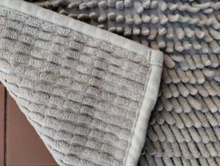 Tappeto soffice grigio