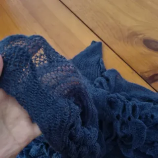 Bufanda azul con volantes