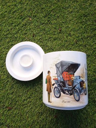 Bote de cerámica Fiat 1901