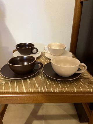 Set 4 Tazze e Piattini Ceramica