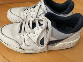 Zapatillas Nike Blancas, azul marino y Grises