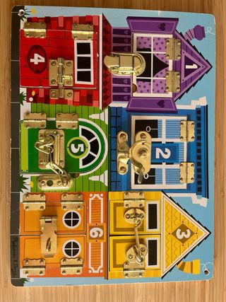 Tableros Melissa & Doug de cerrojos y pestillos