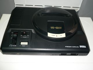 Console Sega Mega Drive Nera + Controller