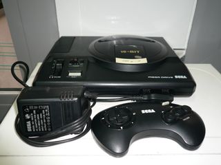 Console Sega Mega Drive Nera + Controller