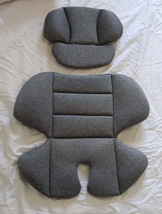 Reductor silla coche bebé gris