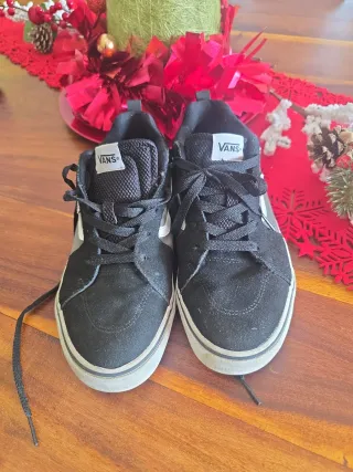 Zapatillas Vans Filmore Negras y Blancas