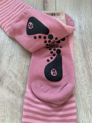 2 Pares Calcetines Antideslizantes.