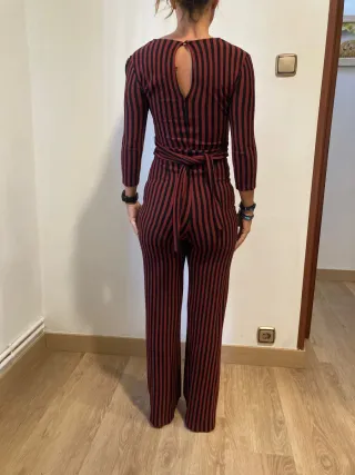 Mono rayas rojo y negro talla XS