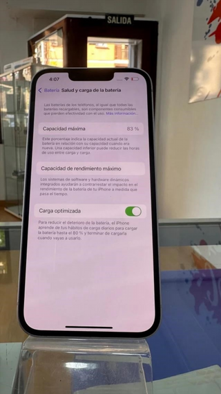 iPhone 14 Lila 128GB Batteria 83%