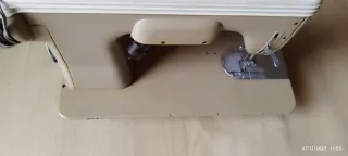 Máquina de coser SIGMA Beige