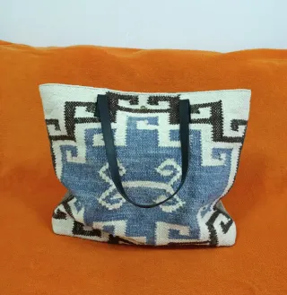 Bolso Dayaday Piel y Lana Azul y Blanco