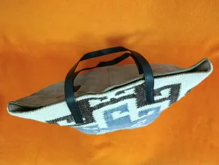 Bolso Dayaday Piel y Lana Azul y Blanco