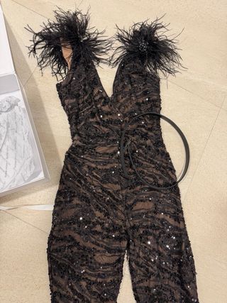 Mono Nadine Merabi Negro y Dorado