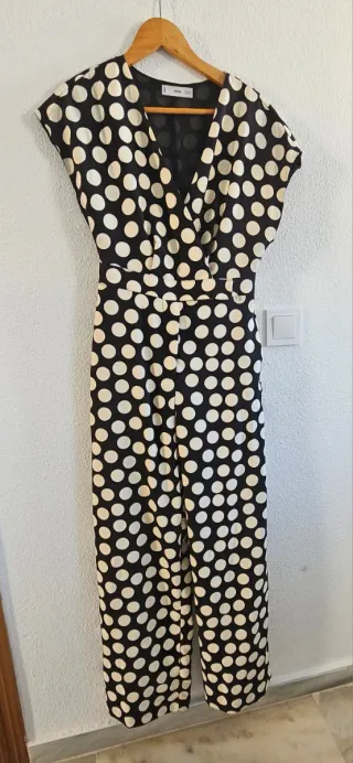 Mono Mango lunares blanco y negro