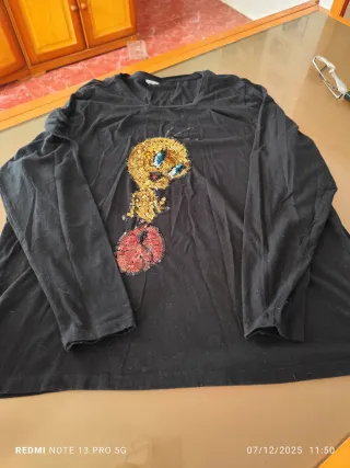 Camiseta Negra Tweety Lentejuelas