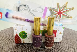 LOTE BEAUTY DE ESMALTES,PINCELES Y OTROS