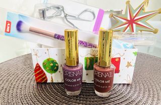 LOTE BEAUTY DE ESMALTES,PINCELES Y OTROS