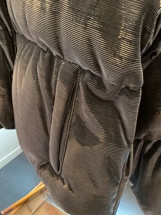 Cazadora plata abrigada y original.Es de chico.