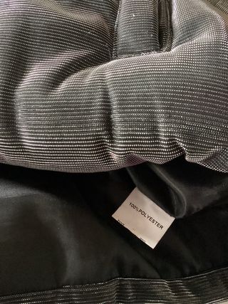 Cazadora plata abrigada y original.Es de chico.