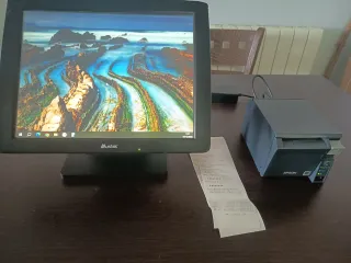 Pantalla Táctil Mustek + Impresora Ticket Epson