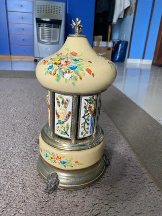 Carillon portasigarette vintage decorato