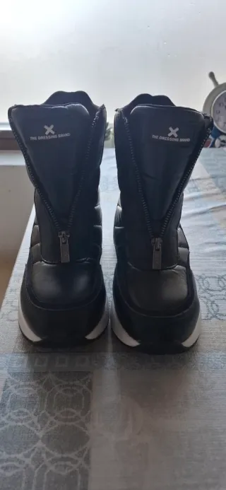 Botas Xti Negras Nuevas
